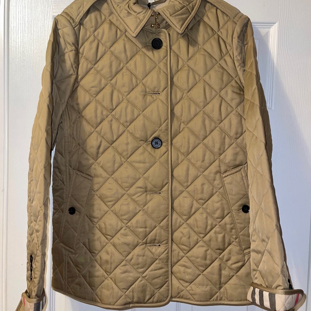 BRAND NEW WITH TAGS Burberry Quilted Women’s Jacket